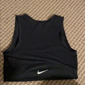 Nike cropped tank